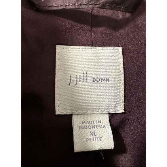 J. Jill women down fill burgundy puffer vest zip up w/ zip pockets XL P #34-0861 - Picture 5 of 10